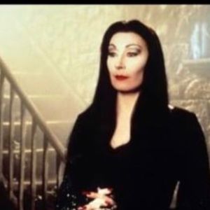 Meet your Posher, Dinora